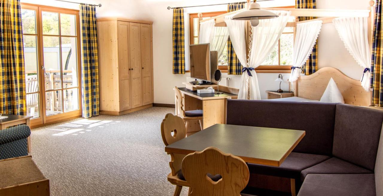 Hotel Vermoi ลาเซส ภายนอก รูปภาพ