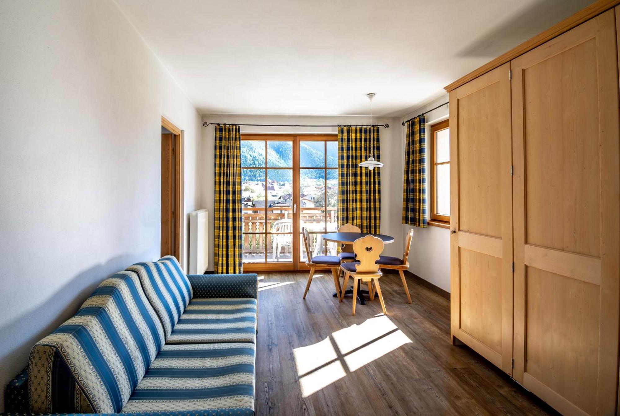 Hotel Vermoi ลาเซส ภายนอก รูปภาพ